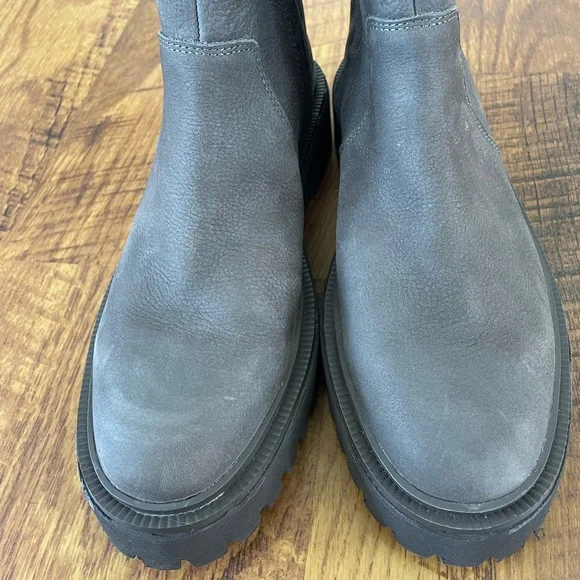 The Henry Lugsole Boot In Nubuck - Picture 3 of 12